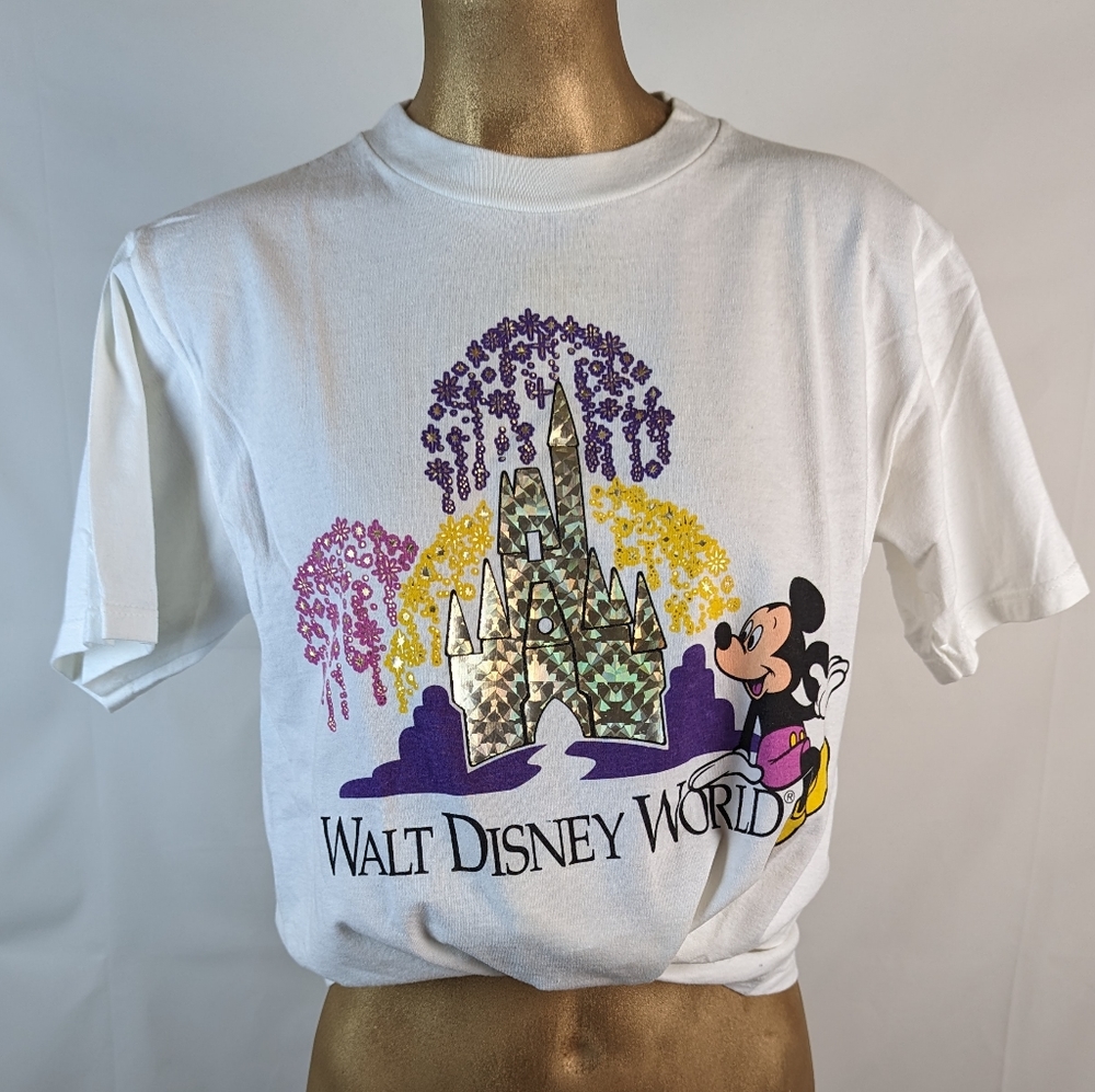 VTG Disney Designs Sparkle Firework Mickey Tshirt small/medium